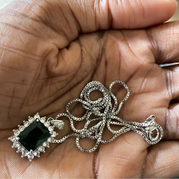 Jane Chic Designs Luxurious Sterling Silver Necklace - Picture 6 of 7